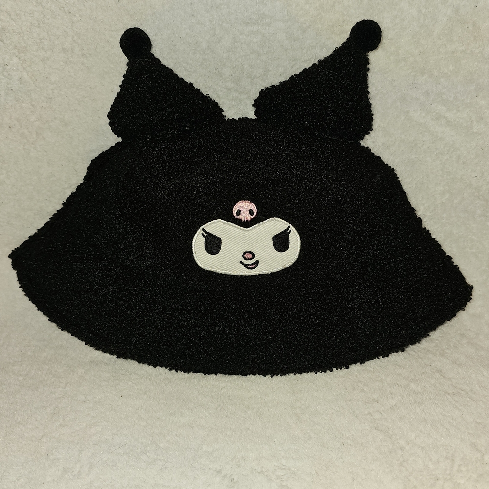 SANRIO 2024 Kuromi Black Furry Bucket Hat